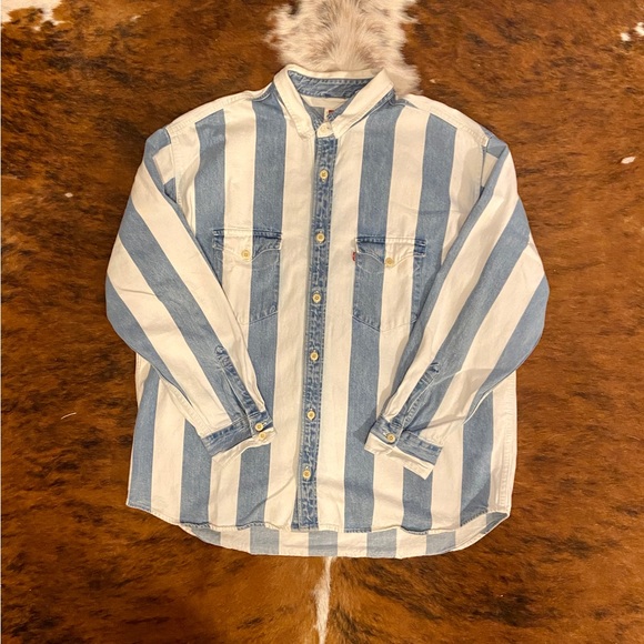 Levi's Other - Levi’s Denim Oversized Slouchy Button Up